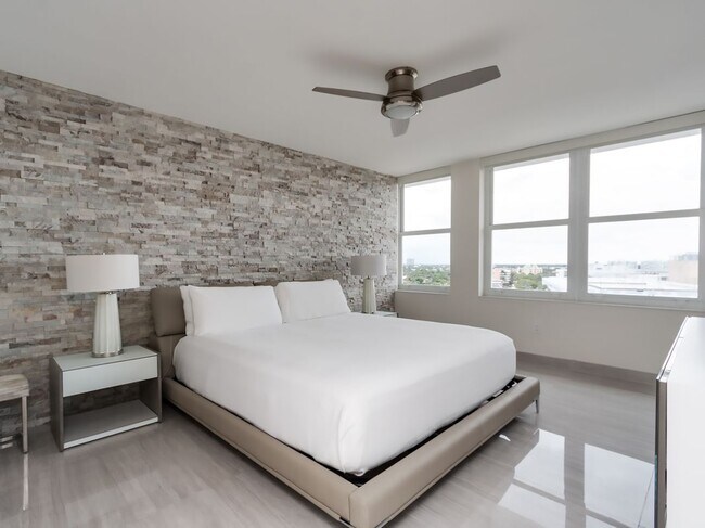 Building Photo - 888 Intracoastal Dr