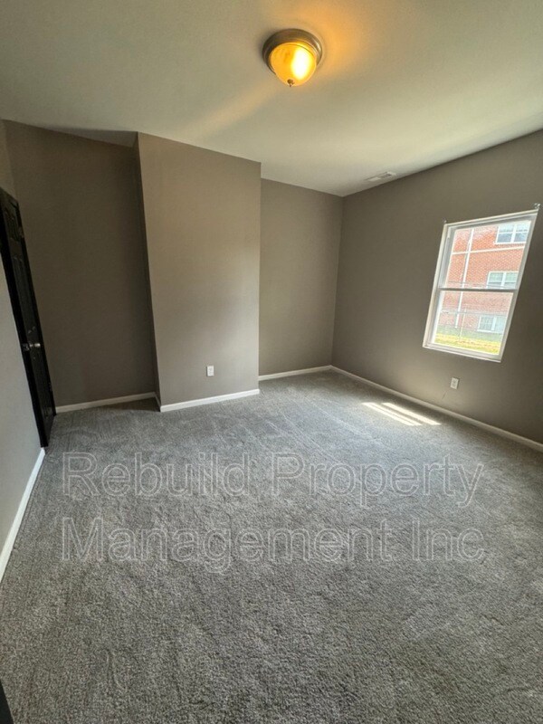 Building Photo - 3303 Winterbourne Rd