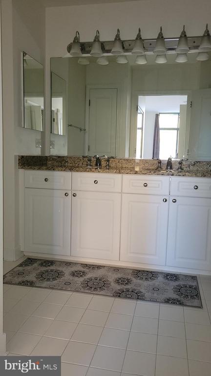 Building Photo - 11700 Old Georgetown Rd