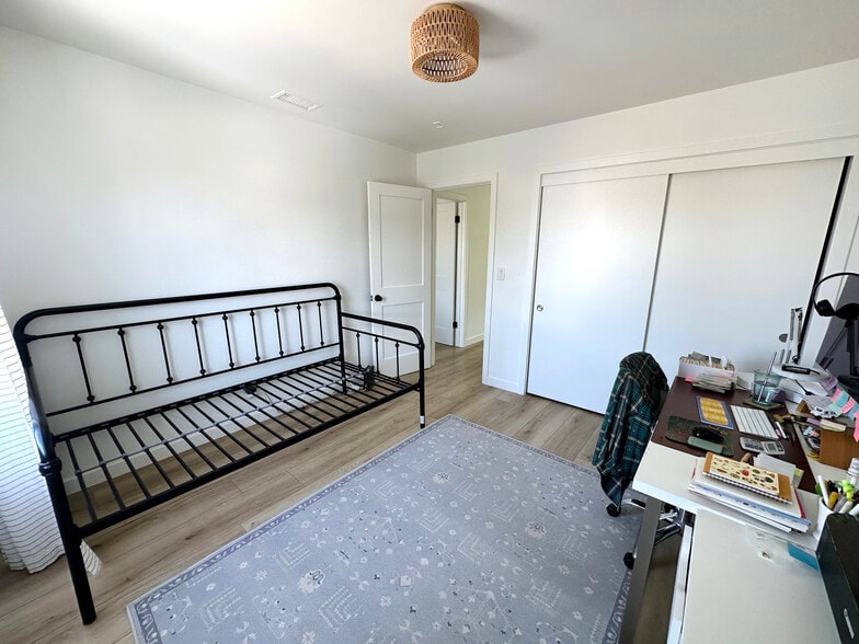 Building Photo - 2940 Luff Ct