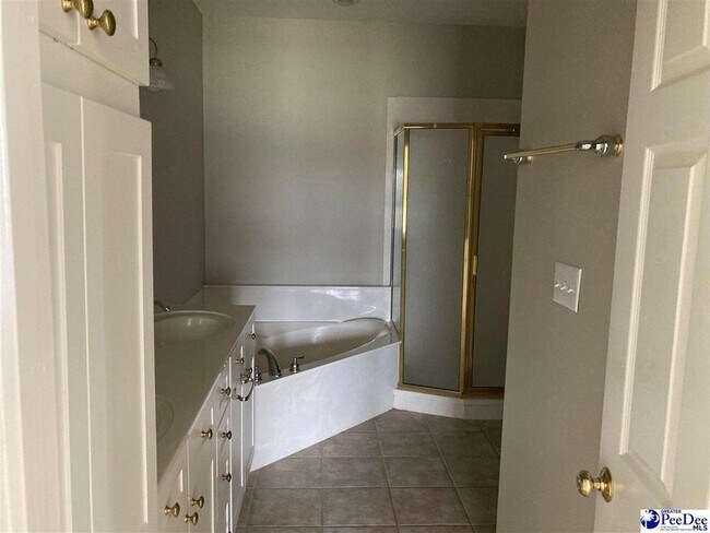 Building Photo - 3203 Middlecoff Lane