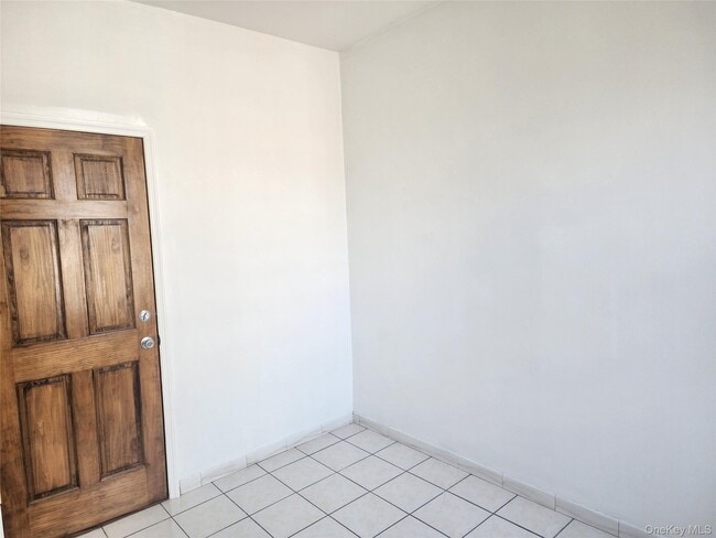 Building Photo - 60-48 68th Rd