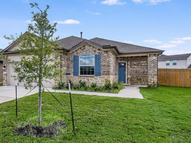 Building Photo - 413 Rainmaker Ln