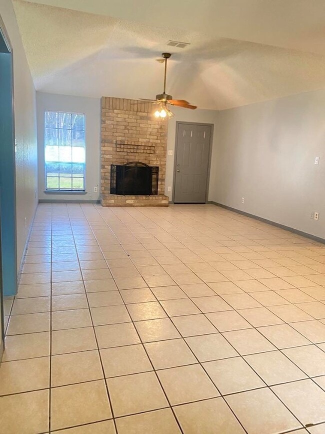 Building Photo - 17626 Telegraph Creek Dr