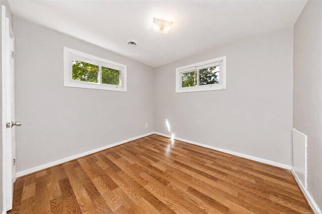 Building Photo - 138 Banneker Dr