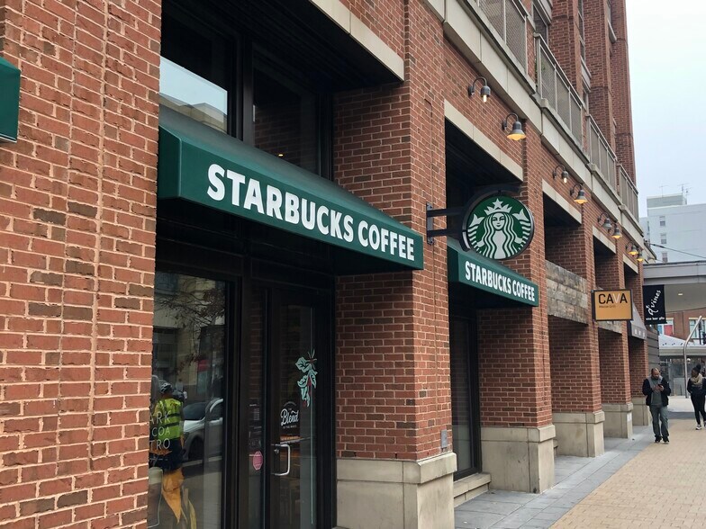 Building Photo - 1342 Park Rd NW