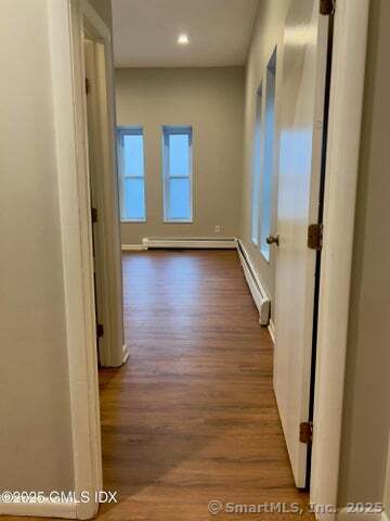 Building Photo - 300-302 Soundview Ave