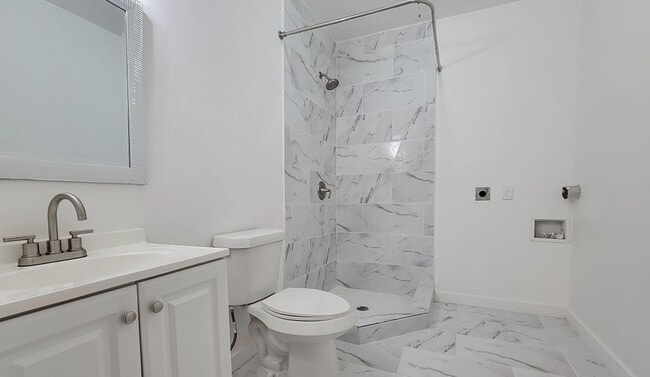 Building Photo - Charming 1-Bedroom Apartment in Sherman!