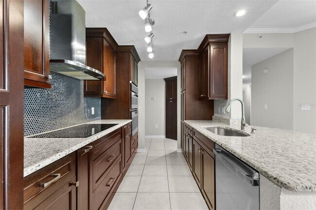 Building Photo - 700 S Harbour Island Blvd