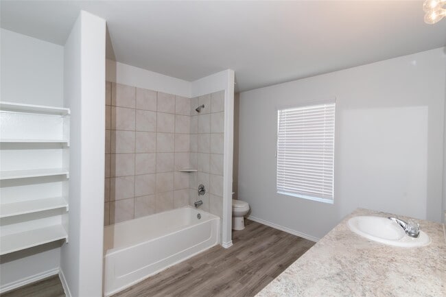 Building Photo - 5515 Gouldburn River Dr