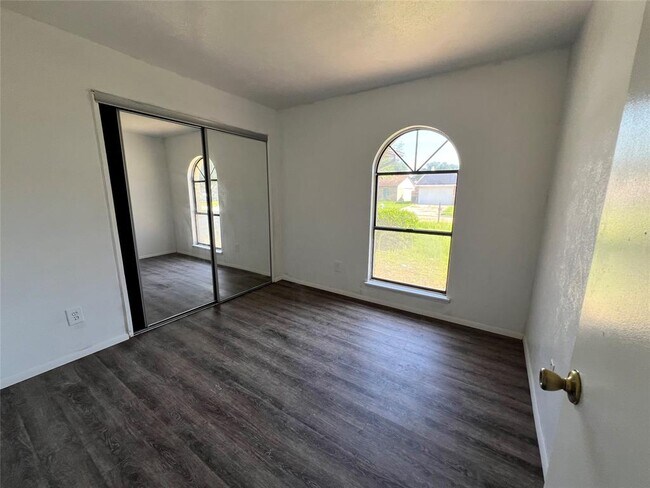 Building Photo - 24315 Beef Canyon Dr