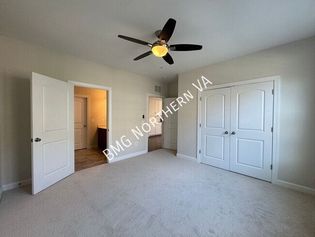 Building Photo - 13740 Endeavour Dr