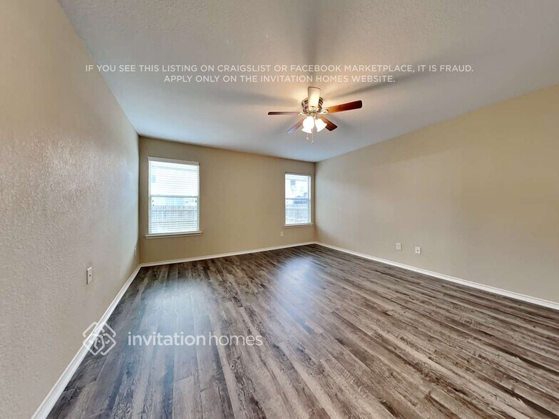 Building Photo - 10408 Hideaway Trail