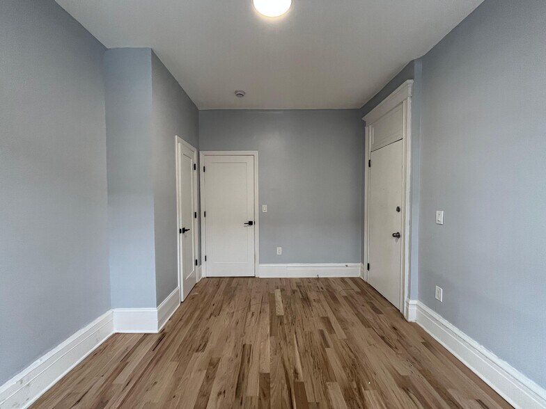 Building Photo - 95 Bostwick Ave