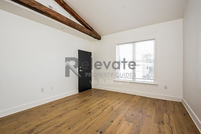 Building Photo - 1515 Blueberry Aly
