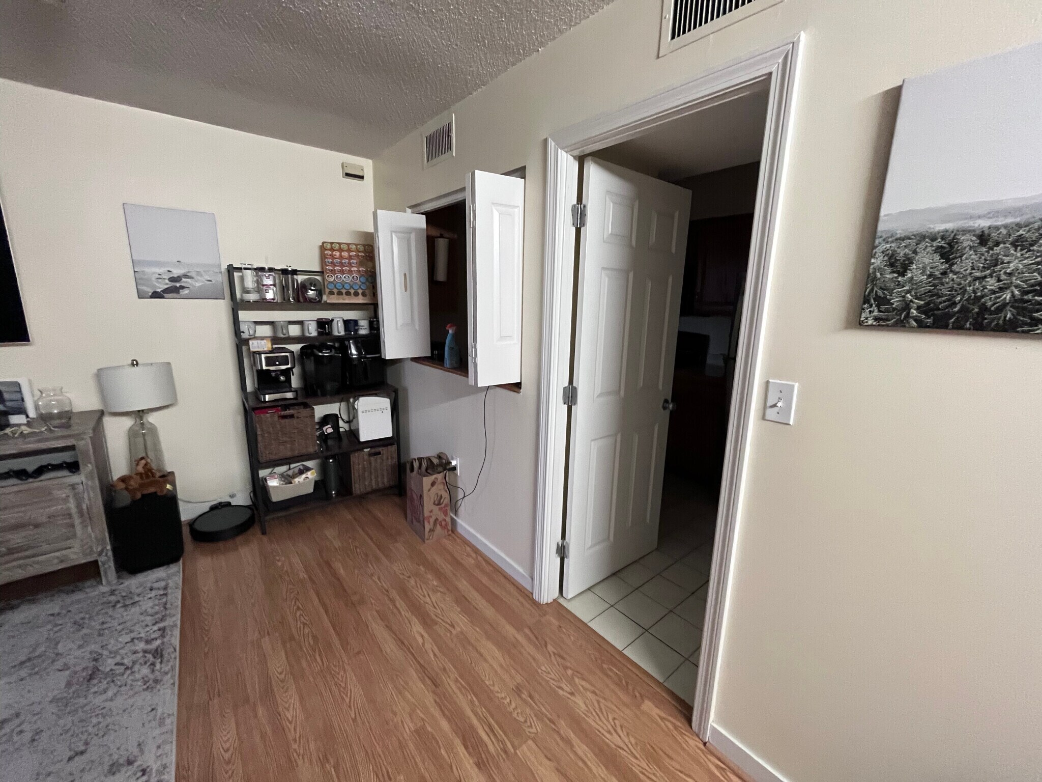 Building Photo - 153 Kelton St