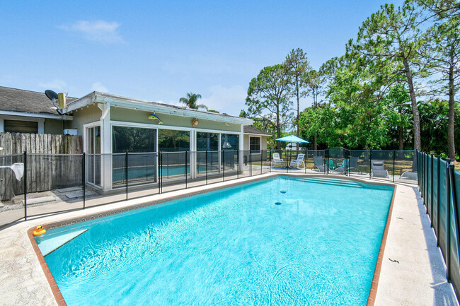 Primary Photo - 15739 75th Way N