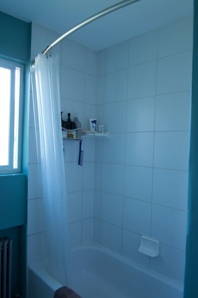 Building Photo - 1600 Winona Ct