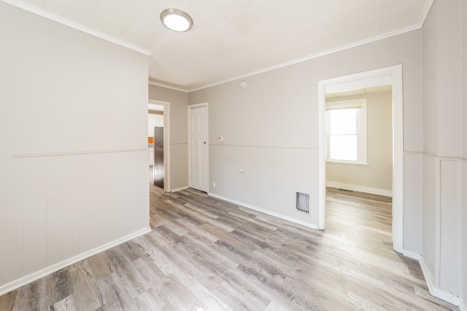 Building Photo - 167 5th St