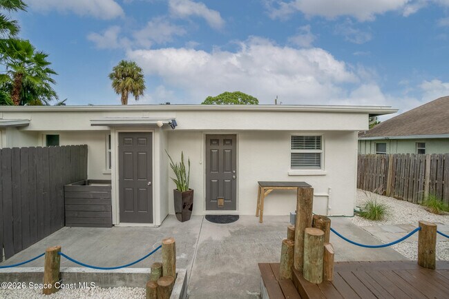 Building Photo - 1672 Pineapple Ave