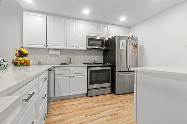 Building Photo - 3080 N Course Dr