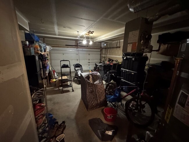 Building Photo - 19448 Highland Ridge Dr