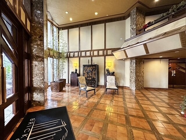Building Photo - 520 Brickell Key Dr