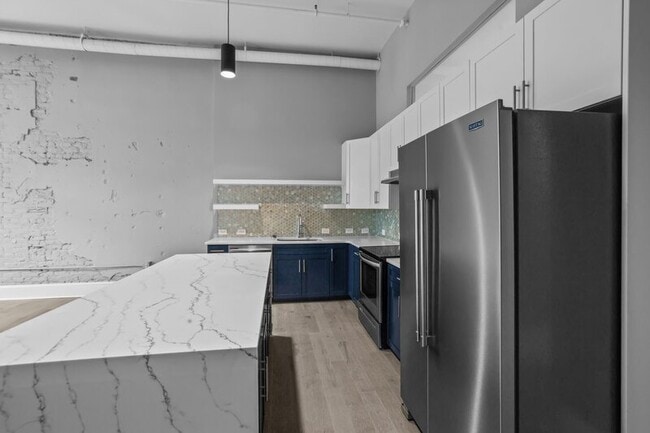 Building Photo - 157 N Howard St