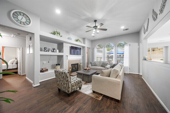 Building Photo - 6 W Prairie Dawn Cir
