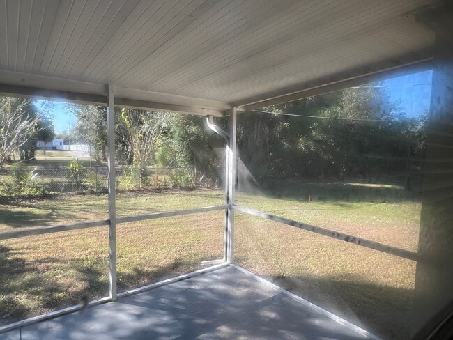 Building Photo - 3/2/2 with lanai in PC