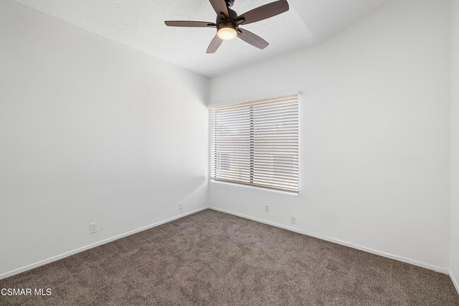 Building Photo - 5291 Colodny Dr