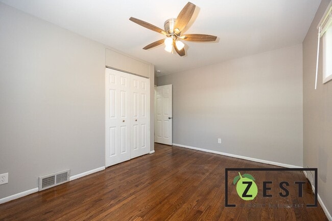 Building Photo - 3 BD 1 BA HOME AVAILABLE NOW! 1,300 Monthly