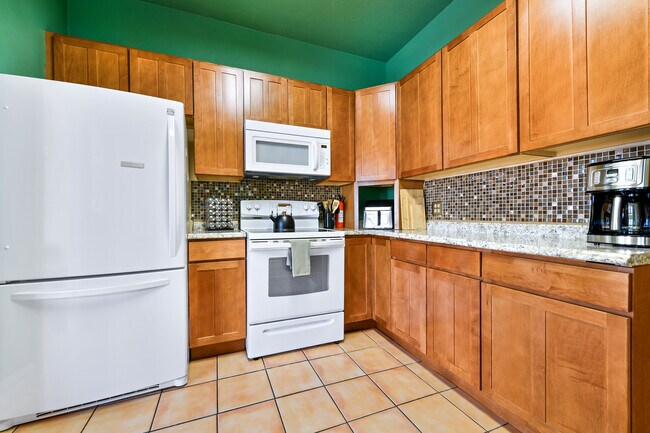 Building Photo - 835 E Boulder St