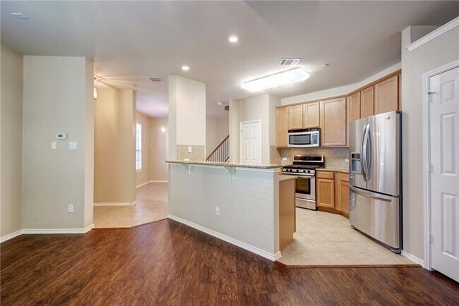 Building Photo - 1310 W Parmer Ln