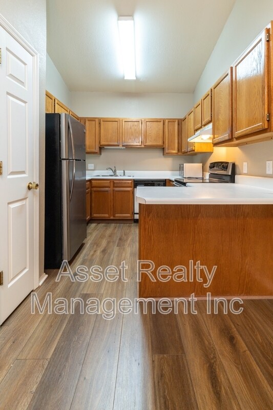 Building Photo - 8613 Little Field Way