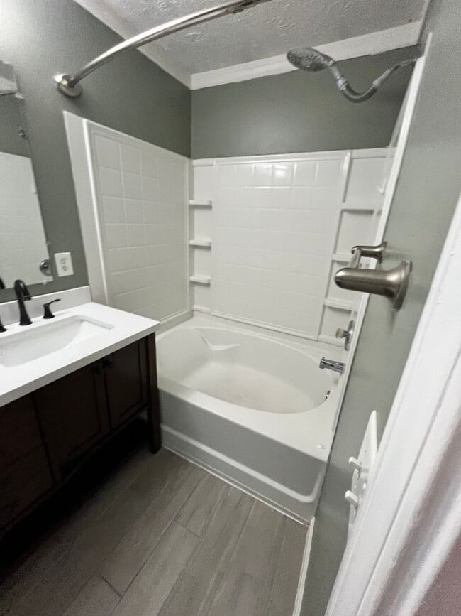Building Photo - 5976 Monroe Crossing