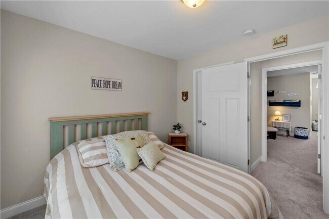 Building Photo - Flexible Space for Every Lifestyle! 4 Bedrooms Plus Loft & Bonus Room in Richmond Hill, GA