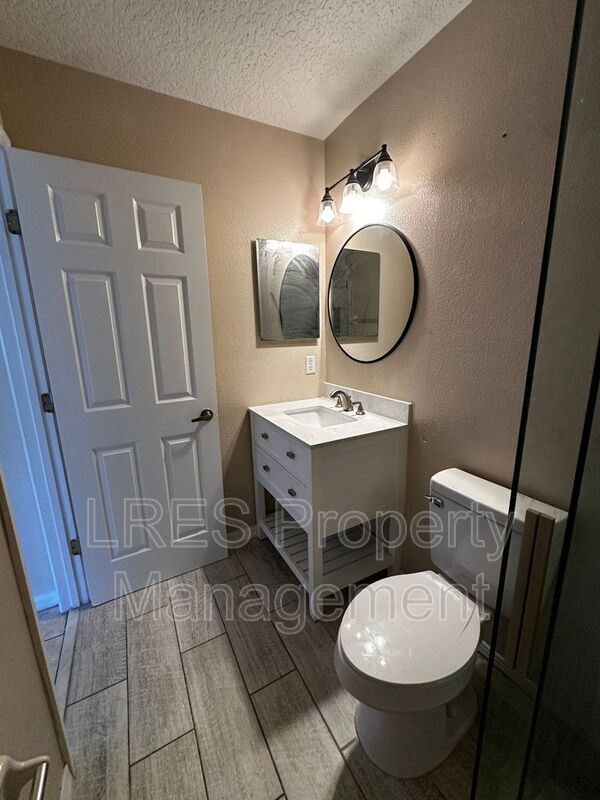 Building Photo - 2825 Cliffe Ct