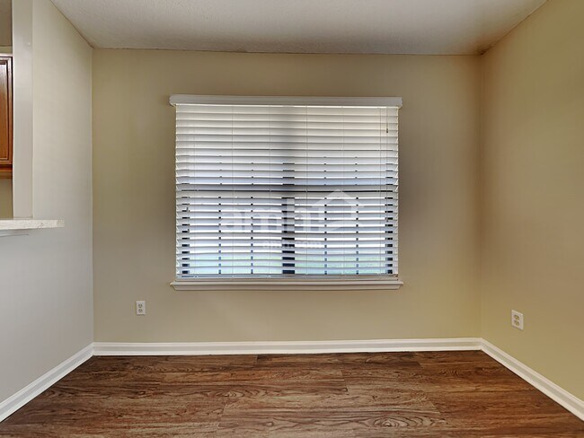 Building Photo - 7602 Putters Cove Dr
