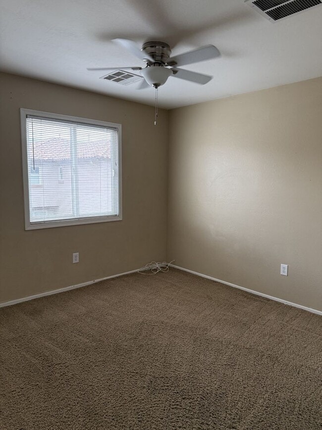 Building Photo - 3 bed in Cooley Station in Gilbert!