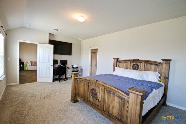 Building Photo - 105 Harlan Dr