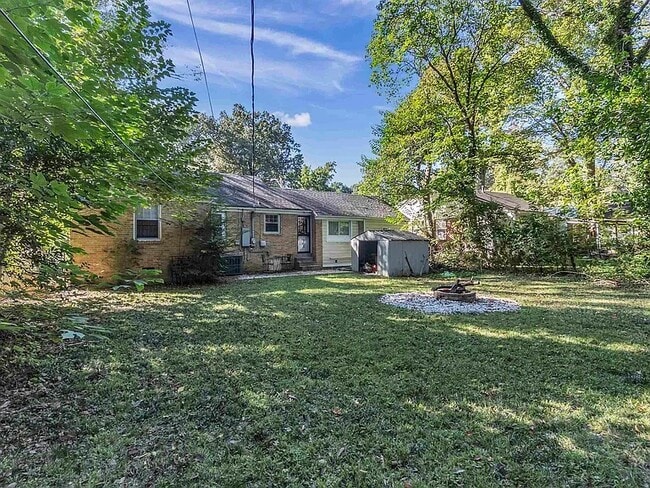 Building Photo - 3704 Friar Tuck Rd