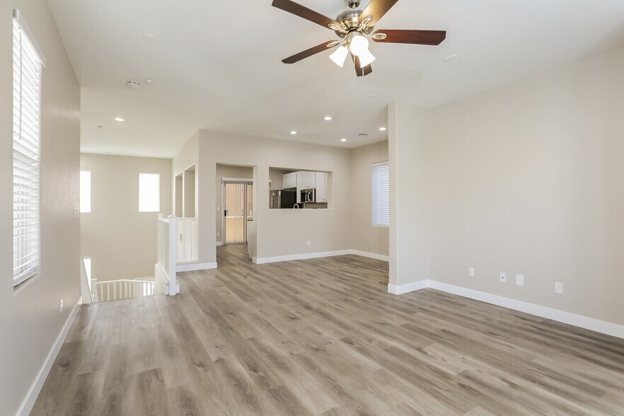 Building Photo - 6644 Weeping Pine St