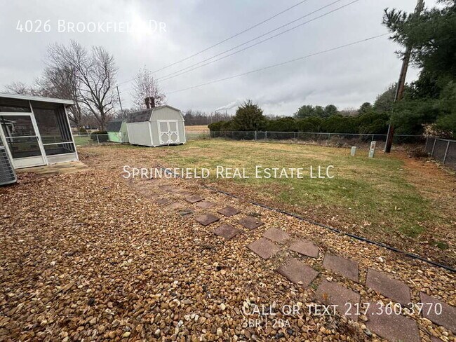 Building Photo - 4026 Brookfield Dr