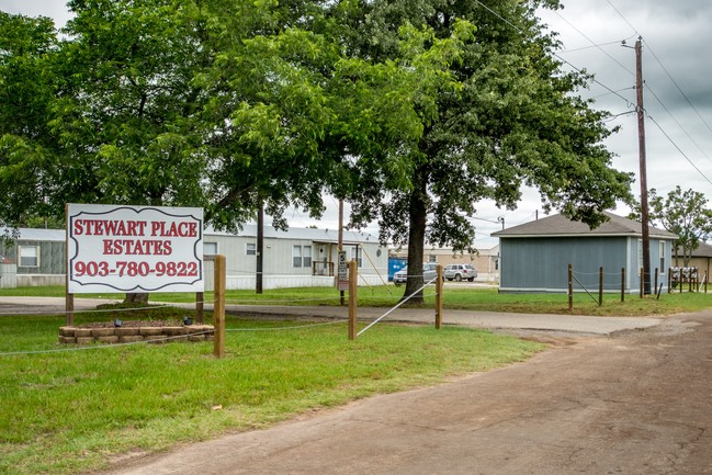 Building Photo - Stewart Place Estates