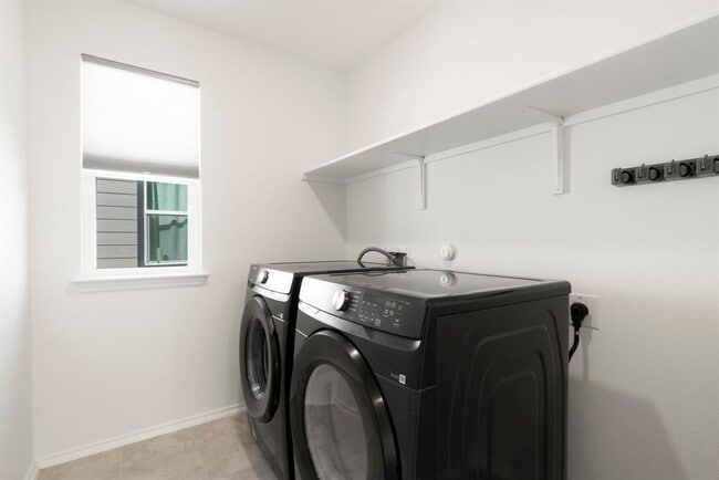 Building Photo - 7400 Lowery Xing