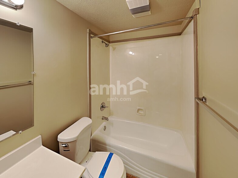 Building Photo - 96 N 1660 W