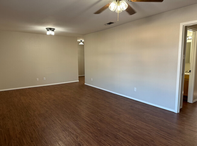 Living Room - 1700 Scurry St