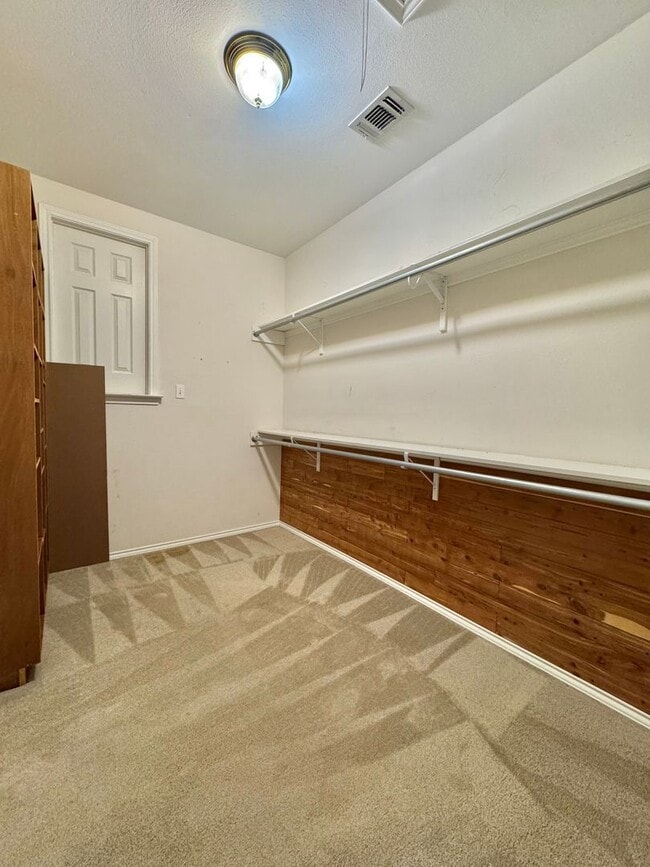 Building Photo - NOW AVAILABLE - Beautiful Patio Home in So...