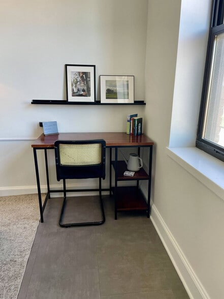 Building Photo - 758 N Broadway